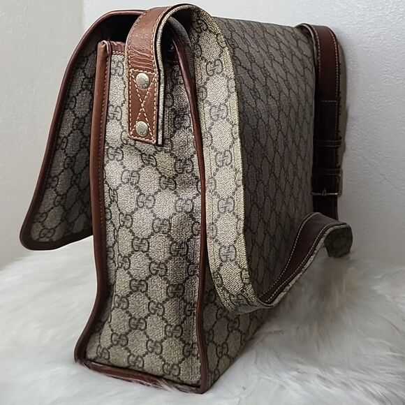 💯 Authentic Gucci Handbag with Cherryline 🍀 - Picture 5 of 15